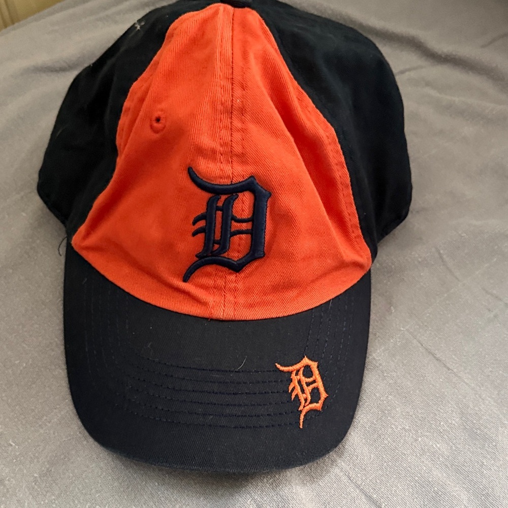 Genuine Merchandise Detroit Tigers Orange & Black Baseball Cap